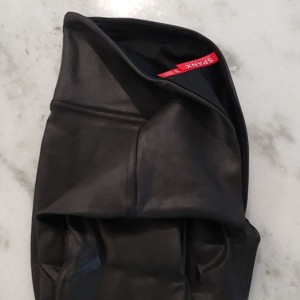 Spanx Faux Leather leggings